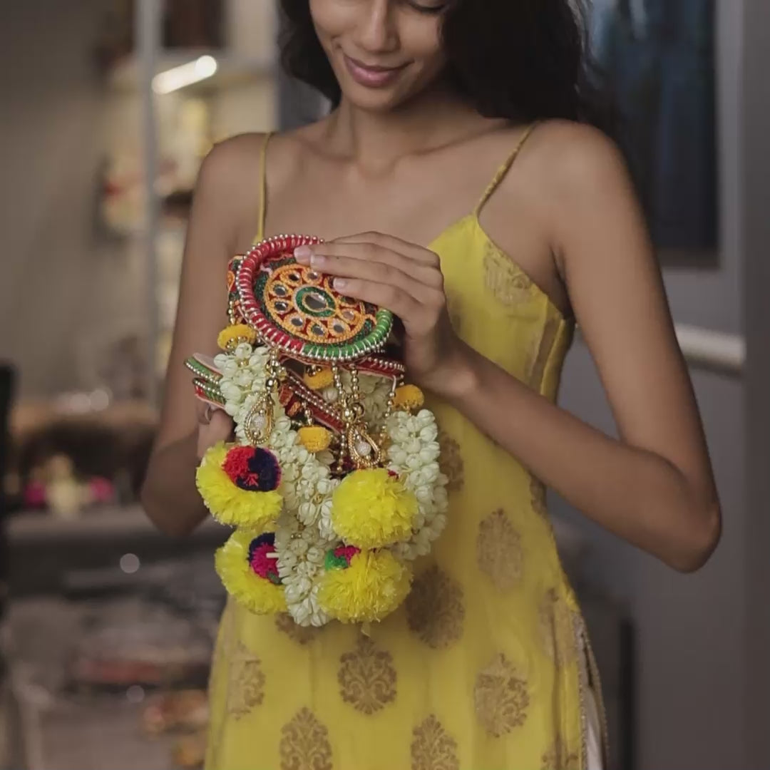 Kutchi Harmony Welcome Set